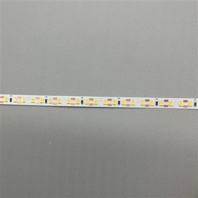 Jasne biely prúžok LED